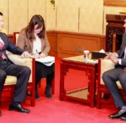 Chairman of China’s MCC Group meets Maldivian President Mohamed Muizzu